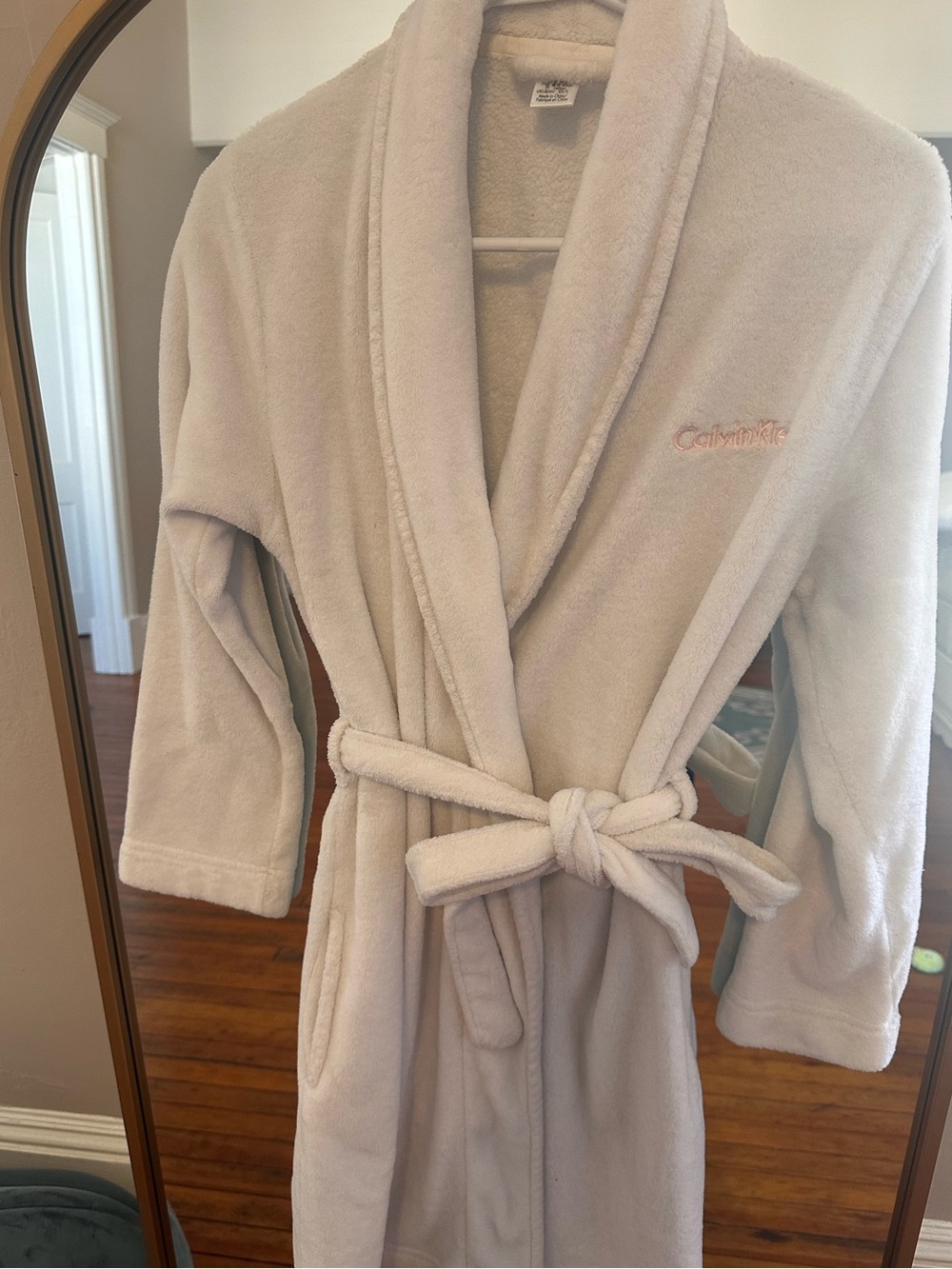 Calvin Klein Women's White Plush Robe